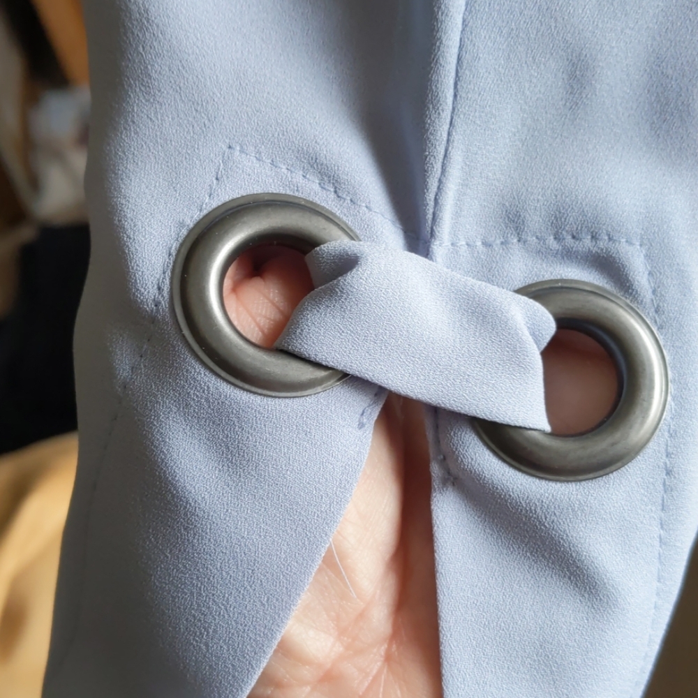 Blouse w/ grommets so cute - Picture 4 of 8